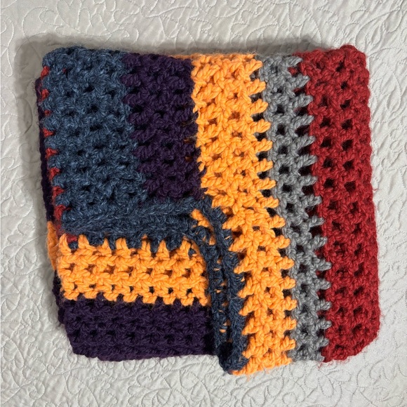 Handcrafted crochet Poncho chunky heavy knitwear -FALL colors -size XL - Picture 6 of 6